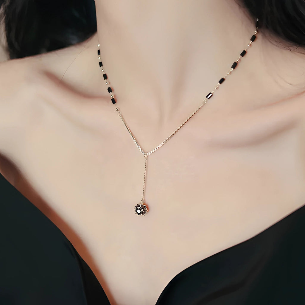 OnyxLure™ Pendant Necklace — Understated Glow of Confidence