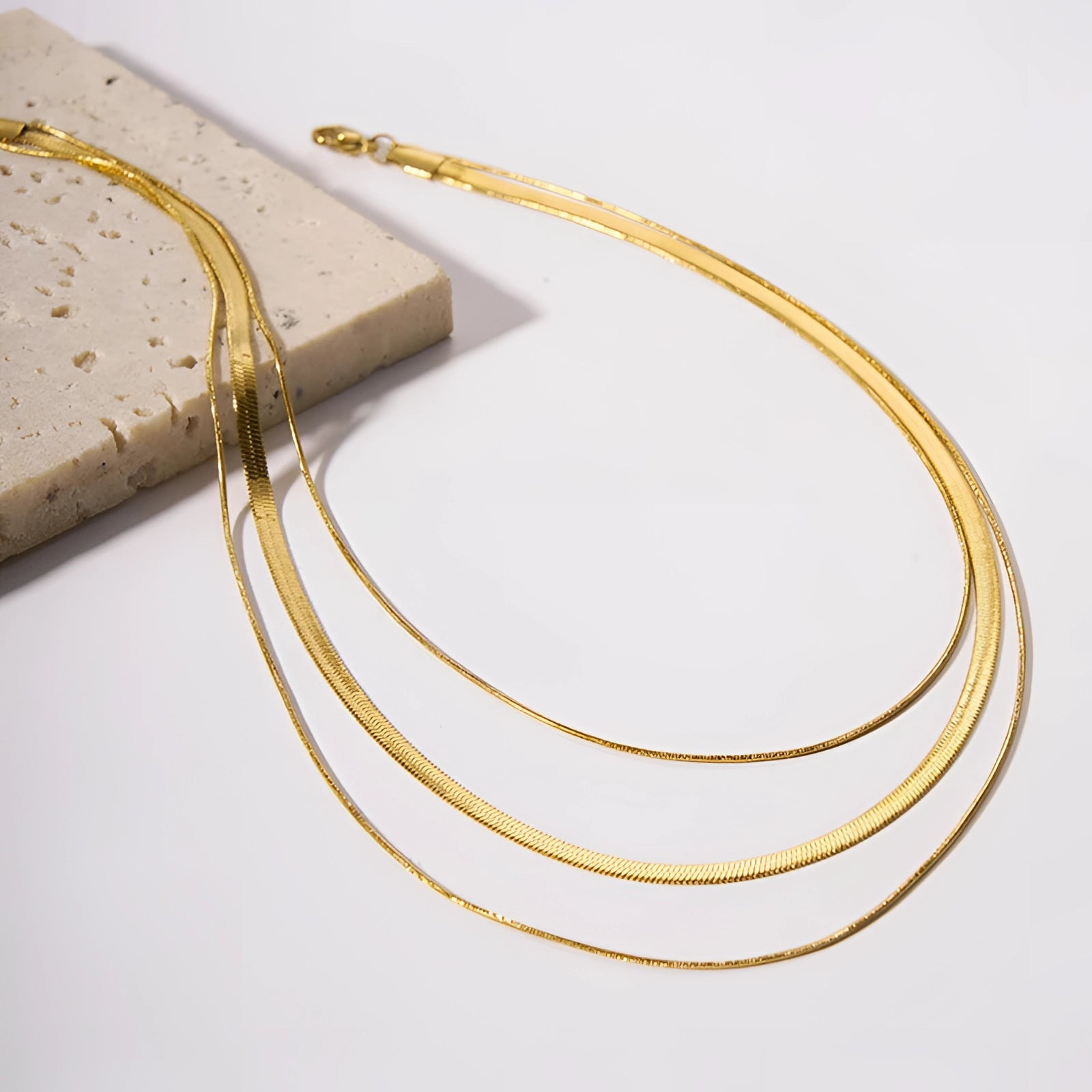 Avencea™ — Sleek Glow, Effortless Elegance