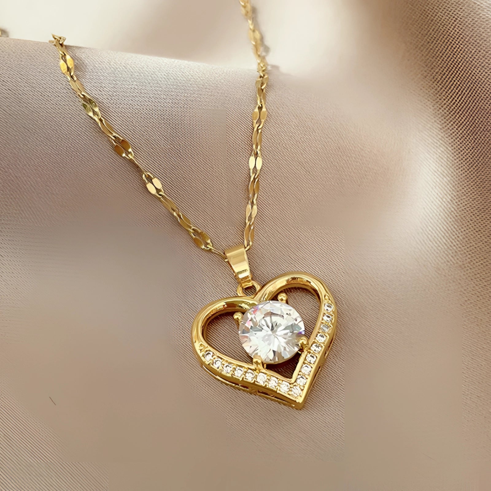 LioraGrace™ Heart Pendant — Radiant Sparkle Meets Timeless Love
