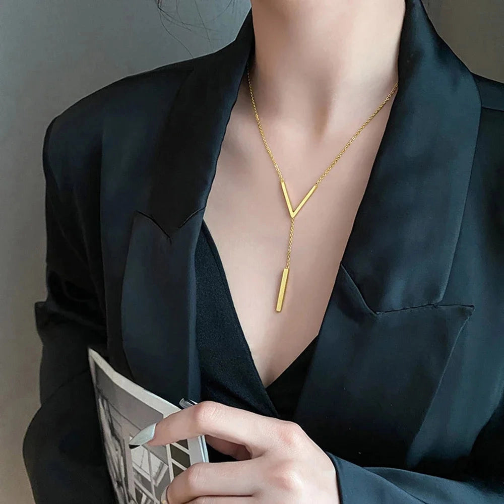 Avencea™ — Sleek Minimalism, Effortless Elegance