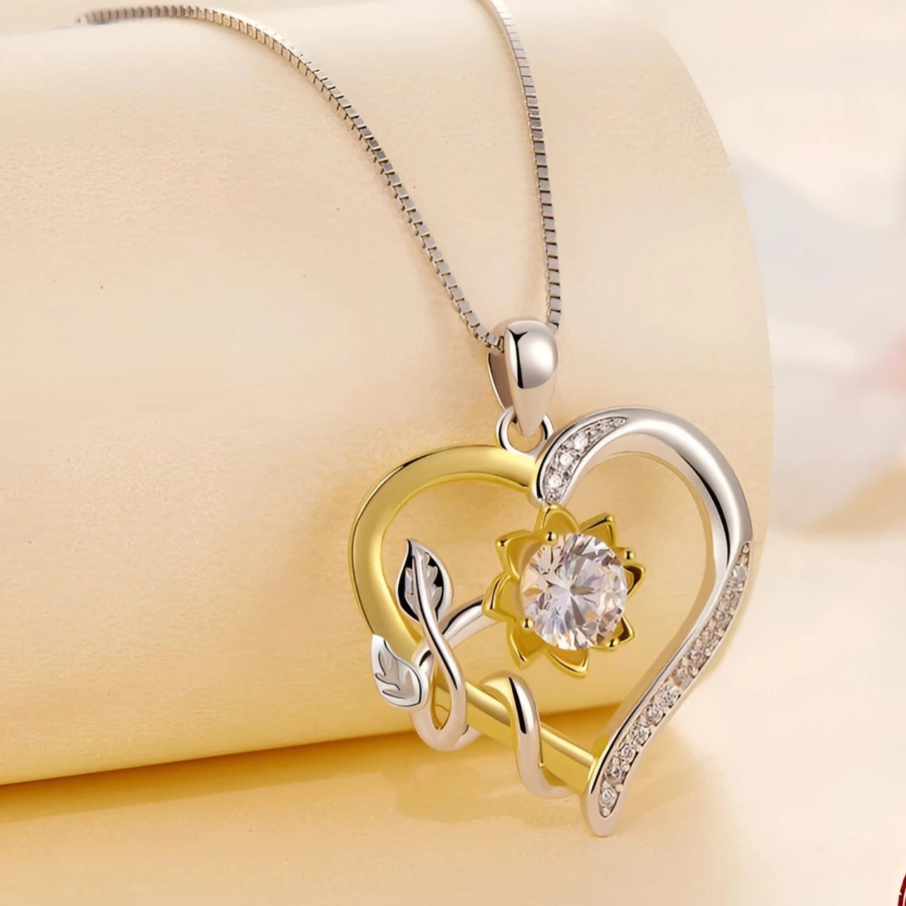 LunariaGlow™ — Radiant Two-Tone Heart Shine