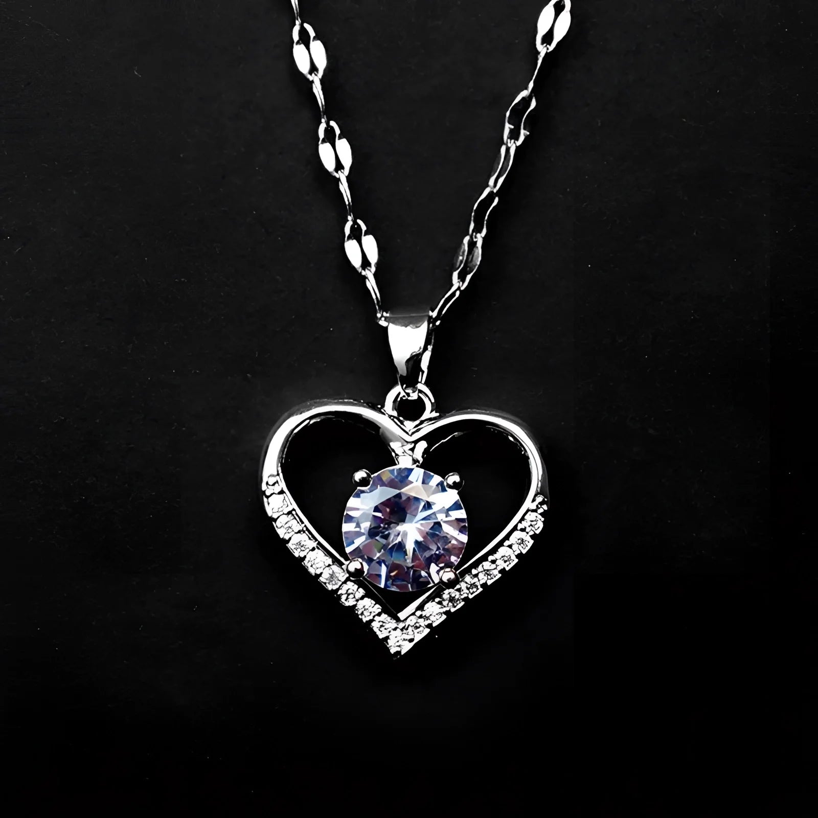 LioraGrace™ Heart Pendant — Radiant Sparkle Meets Timeless Love