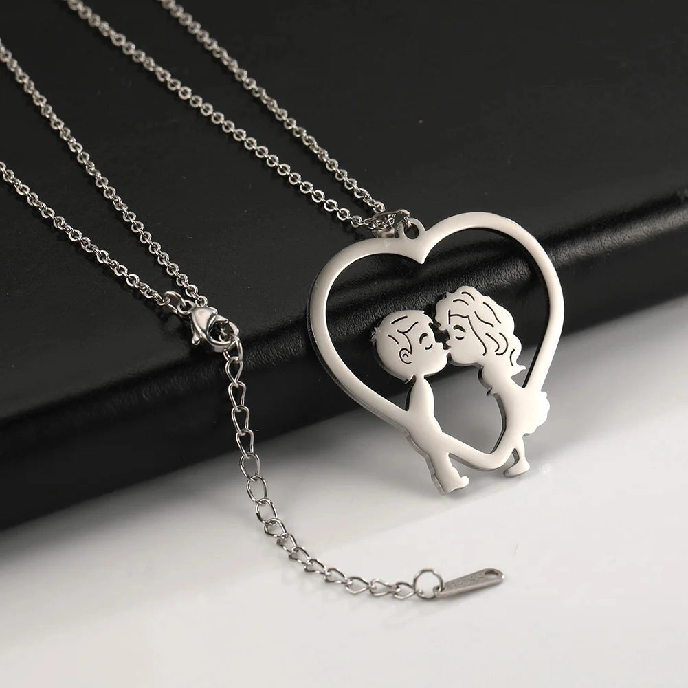LioraBond™ Necklace — Intimate Heartfelt Elegance