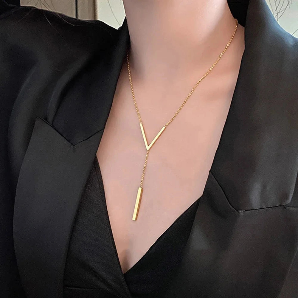 Avencea™ — Sleek Minimalism, Effortless Elegance