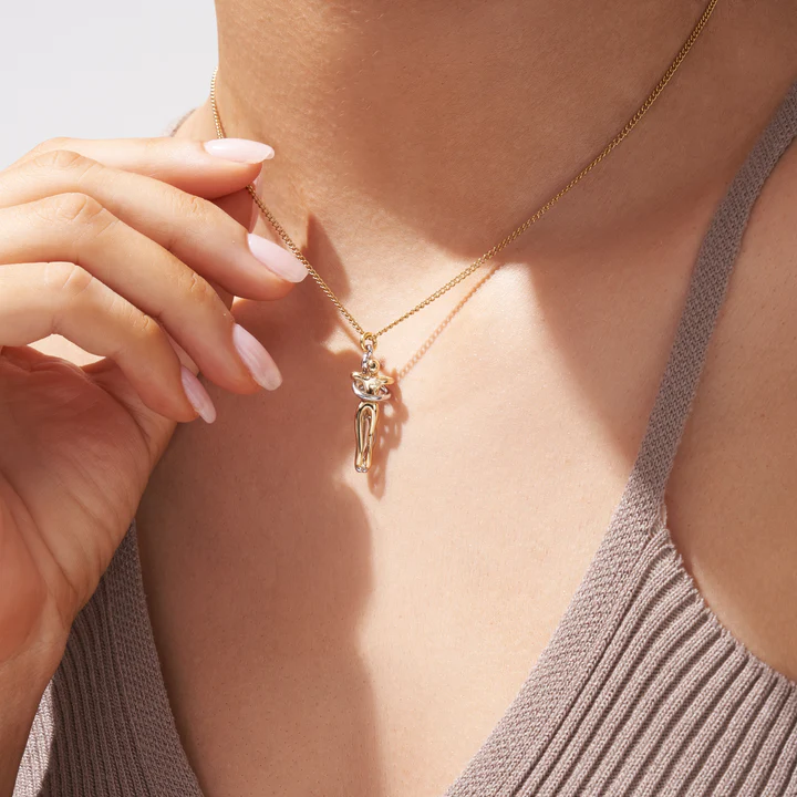 EmbraceAura™ Pendant Necklace — Graceful Unity, Timeless Warmth